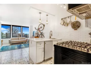 Photo #2: 5674482 Listing 