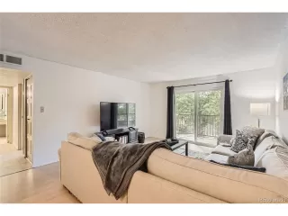 Photo #3: 5674823 Listing