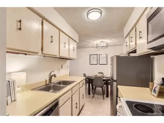 Photo #5: 5674823 Listing