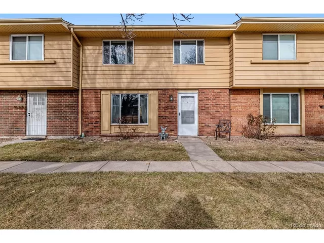 MLS: 5676151 Condo For Sale