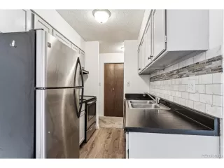 Photo #5: 5679388 Listing