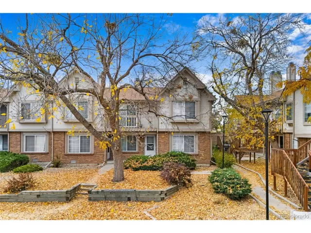 MLS: 5679667 Condo For Sale