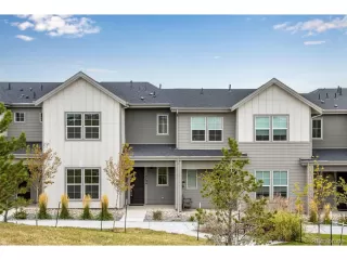 Photo #3: 5681382 Listing