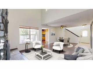 Photo #3: 5683912 Listing