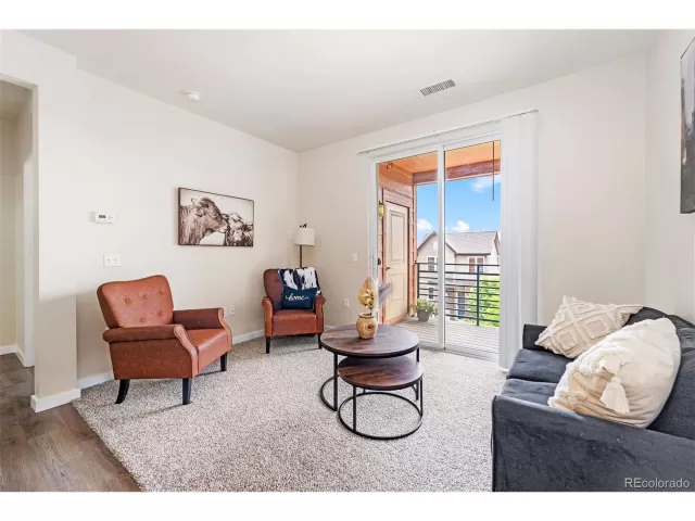 MLS: 5685321 Condo For Sale