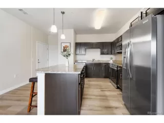 Photo #5: 5685321 Listing