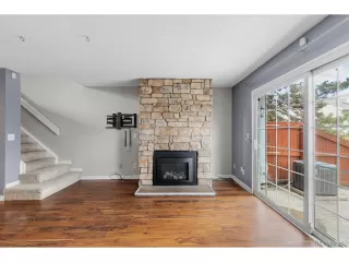 Photo #5: 5687342 Listing