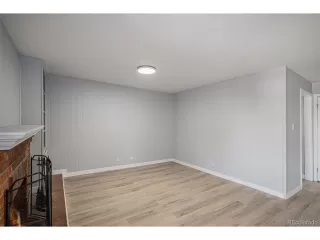 Photo #5: 5688257 Listing