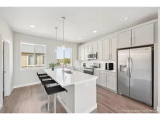 Photo #4: 5688493 Listing