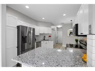 Photo #4: 5688624 Listing