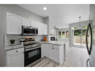 Photo #5: 5688624 Listing