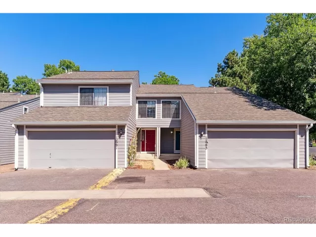 MLS: 5689115 Condo For Sale