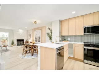 Photo #5: 5689857 Listing