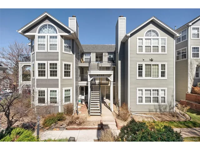 MLS: 5693547 Condo For Sale