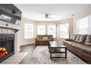 Photo #3: 5693547 Listing 