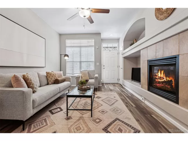 MLS: 5694935 Condo For Sale