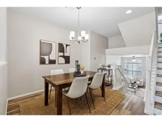 Photo #5: 5694935 Listing