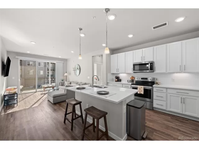 MLS: 5695210 Condo For Sale