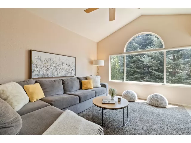 MLS: 5695286 Condo For Sale