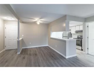 Photo #3: 5699060 Listing