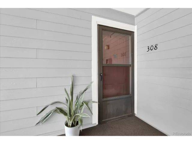 MLS: 5699862 Condo For Sale