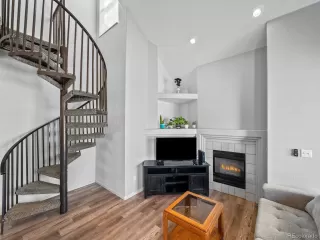 Photo #4: 5700690 Listing