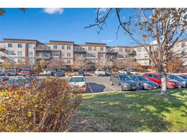 MLS: 5705472 Condo For Sale