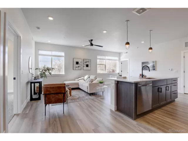 MLS: 5705717 Condo For Sale