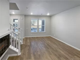 Photo #2: 5707828 Listing