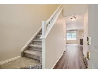 Photo #2: 5710549 Listing