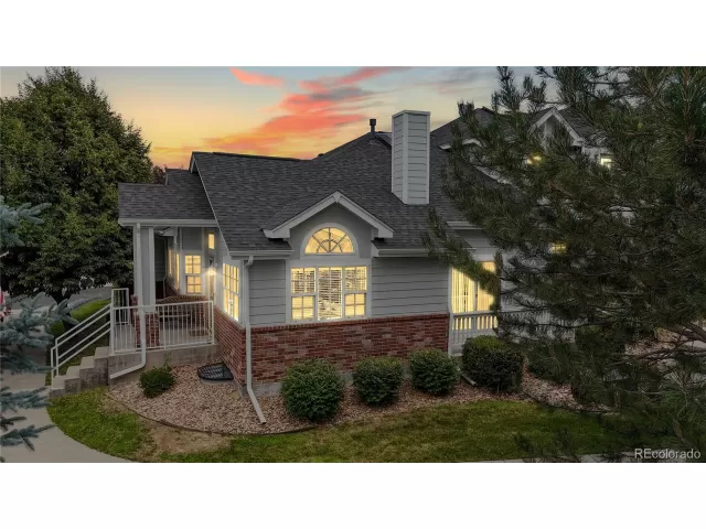 MLS: 5711062 Condo For Sale