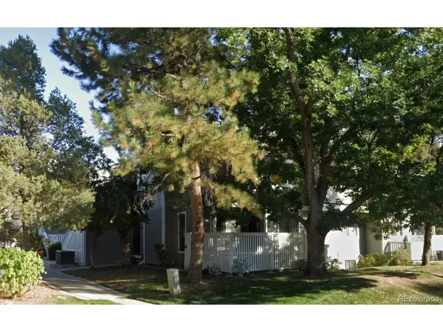 MLS: 5715865 Condo For Sale