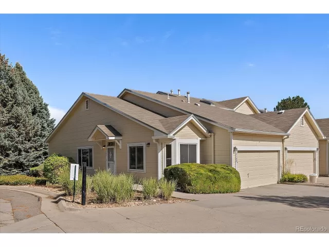 MLS: 5716664 Condo For Sale