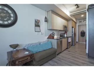 Photo #5: 5717751 Listing