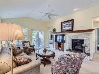 Photo #2: 5718690 Listing