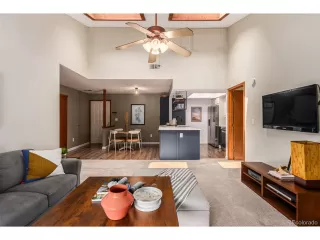 Photo #6: 5718959 Listing