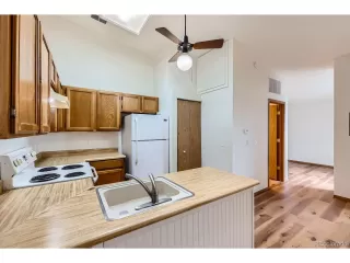 Photo #4: 5719244 Listing