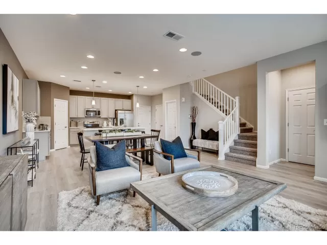 MLS: 5722869 Condo For Sale