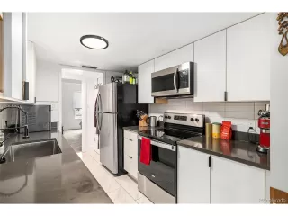 Photo #4: 5728729 Listing