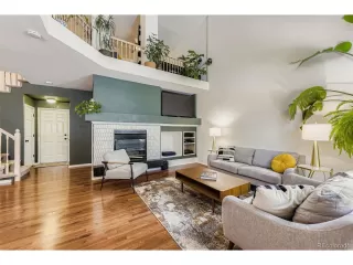 Photo #5: 5728816 Listing