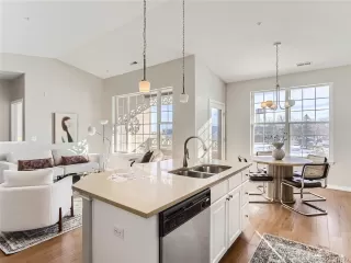 Photo #5: 5730561 Listing