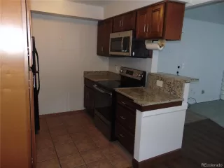 Photo #5: 5732961 Listing