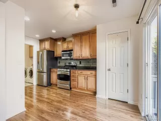 Photo #6: 5733383 Listing