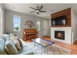 Photo #2: 5740716 Listing