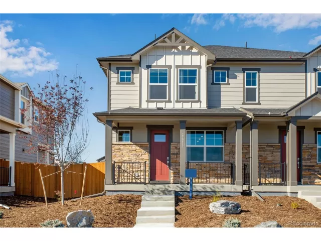 MLS: 5741251 Condo For Sale