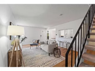 Photo #4: 5743293 Listing