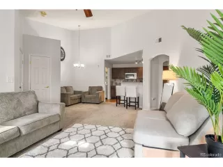 Photo #2: 5750359 Listing