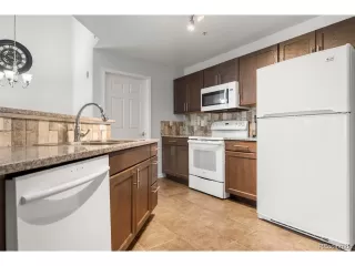 Photo #5: 5750359 Listing