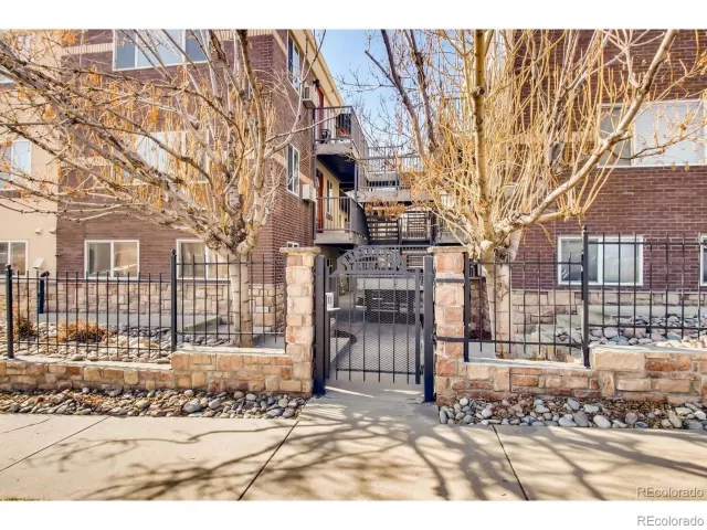 MLS: 5751336 Condo For Sale