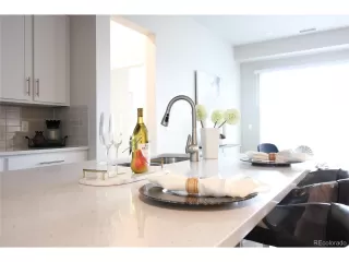 Photo #2: 5757051 Listing 